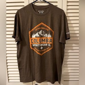 Brown Men’s Large Columbia shirt